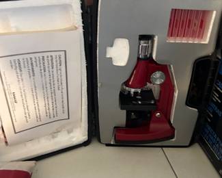 Microscope