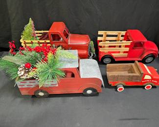 4 Vintage Truck Holiday Decor