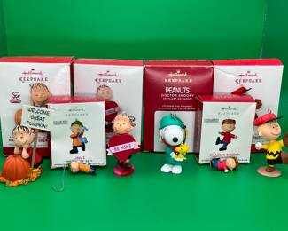 6 PIece Hallmark Keepsake Peanuts Ornaments