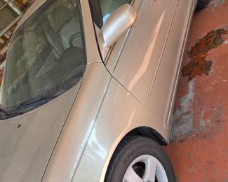 Toyota Camry, runs, everything works, complete maintenance history