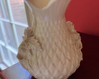 Belleek Aberdeen Porcelain Vase. Chipped. Photo 2 of 3.