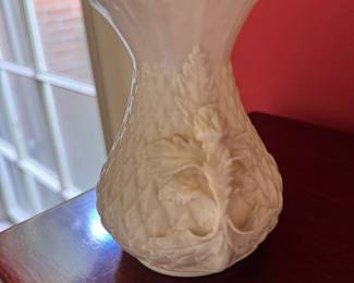 Belleek Aberdeen Porcelain Vase. Chipped. Photo 1 of 3.