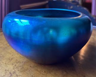 Frederick Carder Steuben Blue Aurene Iridescent Bowl. Measures 8" D x 4" H. Photo 1 of 3.