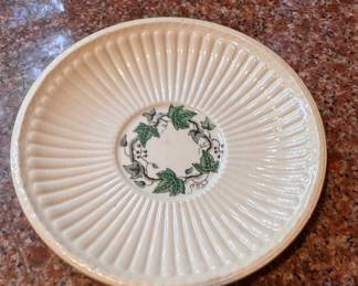 Wedgwood Edme Pattern Queensware -- Set of 12 Cups & Saucers -- Set of 7 Bowls. Photo 2 of 3.