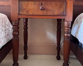 Mahogany Side Table with Turned Reeded Legs. Measures Approximately 20" W x 18" D x 28" H. Photo 1 of 3.