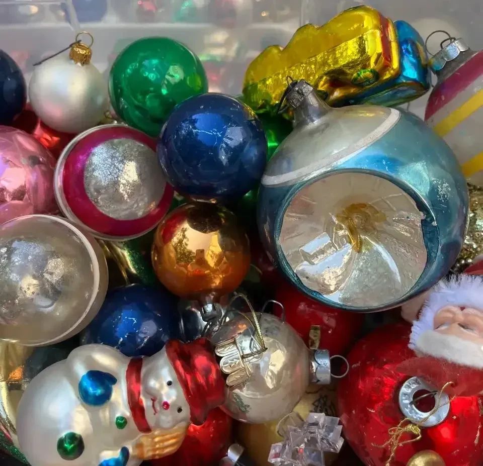 01 Vintage Shiny Bright And Other Glass Ornaments