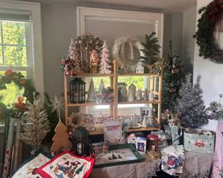 Contemporary Christmas and Holiday