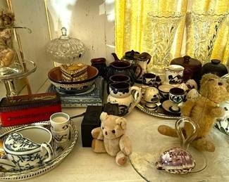 Flow Blue, Stuffed Toys, Crystal Glass & Much More.