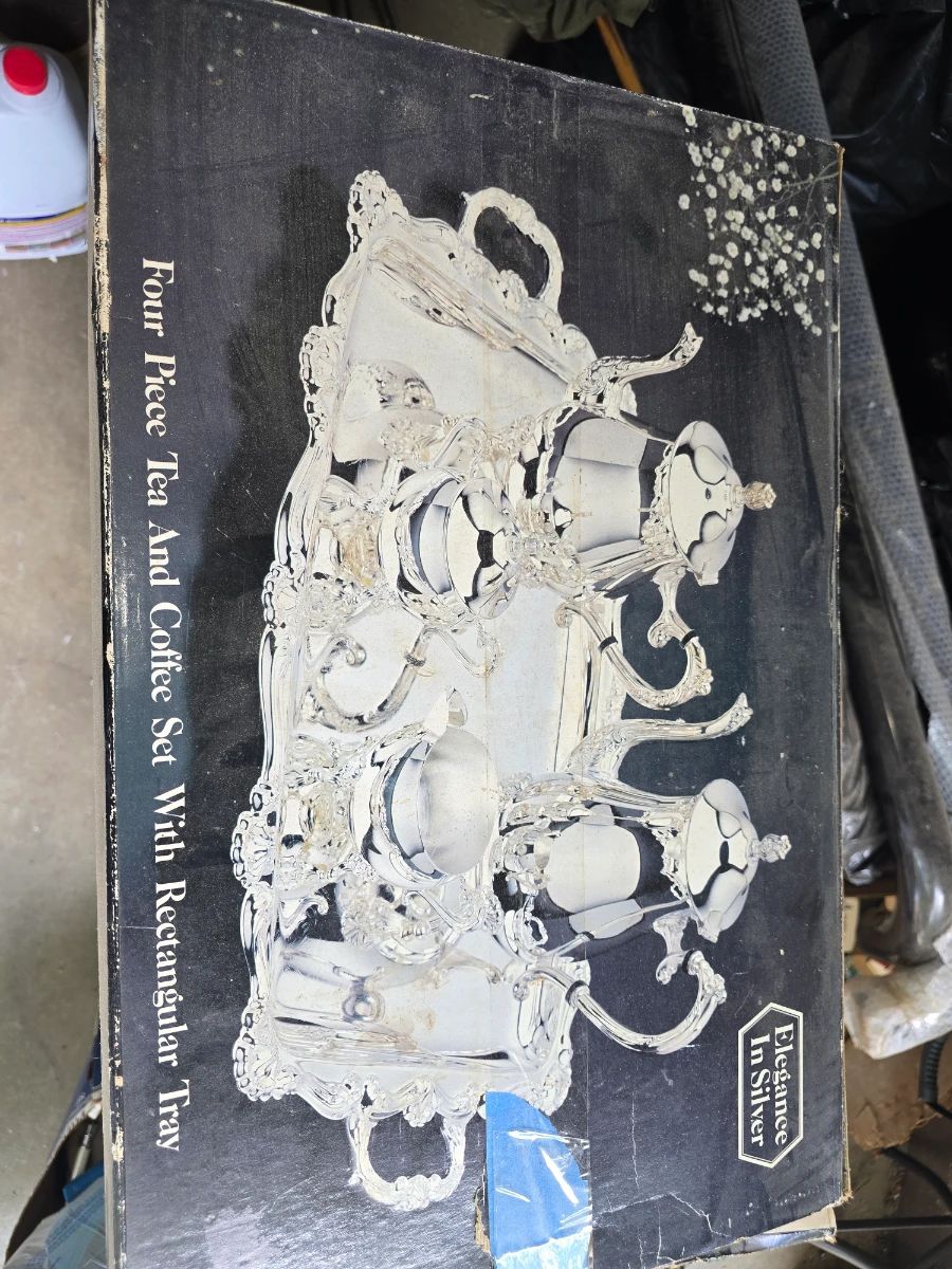 Silver tea set 