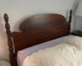 $255.00 - Vintage Full-Sized Solid Wood 4-Poster Bed