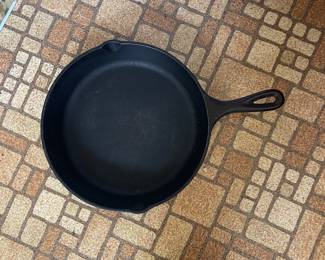 $20.00 - Lodge USA Cast Iron Skillet Pre-Seasoned Heavy-Duty Frying Pan 