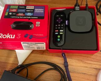 $20.00 - Roku 3 3200R Streaming Media Player with Remote & Original Box