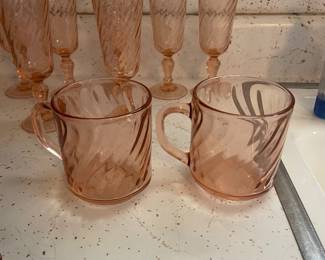$6.00 - Vintage Arcoroc France Pink Swirl 2 Cups