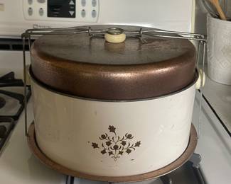$25.00 - Vintage Metal Cake Carrier/Keeper, Cream & Copper Floral
