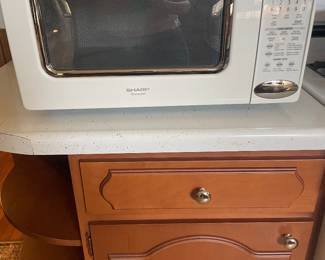 $30.00 - Sharp Carousel Countertop Microwave