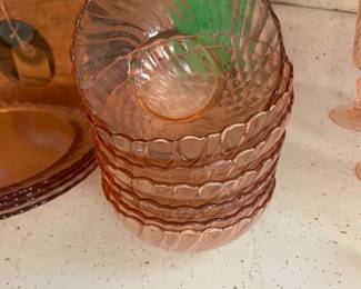 $18.00 - Vintage Arcoroc France Pink Swirl Bowls, Set of 7