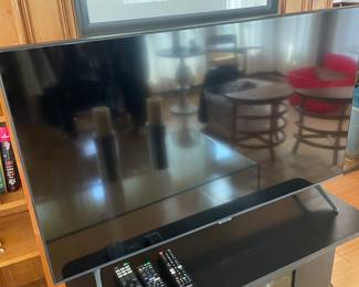 $250.00 - Samsung 70" 4K UHD Smart TV UN70TU700D, 2021, Remote Included