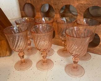 $25.00 - Vintage Arcoroc France Pink Swirl Footed Water/Wine Goblets, Set of 7