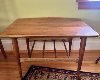 $220.00 - 1960s Walnut "Surfboard-Top" Tiered End Table By Bassett Furniture Industries