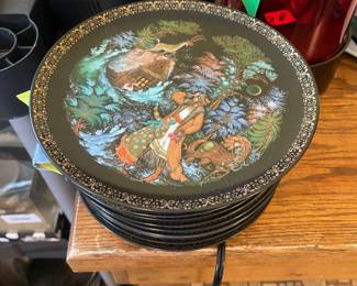 $75.00 - 1991 Russian Vinnitsky Porcelain Limited Editon Collector Plates, Folk Art Series