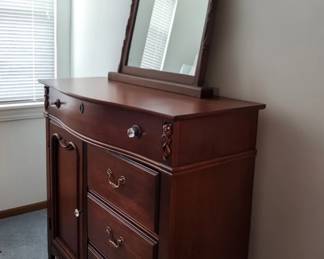Dresser and mirror match full bed