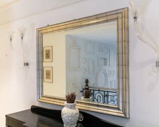 Elegant wall mirror