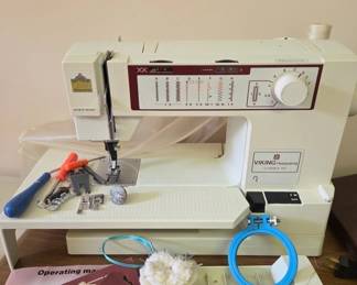 Husqvarna Viking Classica 105 Sewing Machine