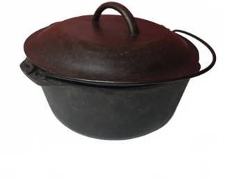 Cast Iron Dutch Oven With Lid and Trivet