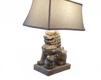 Foo Dog Table Lamp With Rectangular Shade