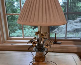 Tole Table Lamp. Photo 1 of 2.