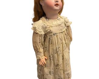ONLINE ONLY ANTIQUE DOLL COLLECTION.