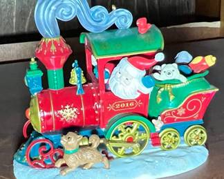 Hallmark 2016 Santa's Christmas Train Keepsake Ornament