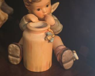 M.I. Hummel "Honey Lover" #312/I Fifteen-Year Membership Figurine