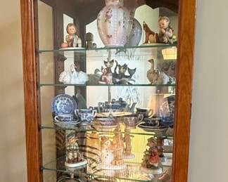 Traditional Style Wall-Mounted Curio Cabinet