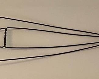 Vintage Heart Shape Wire Rug Beater