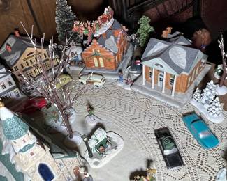 Thomas Kinkade Hawthorne Village Collection