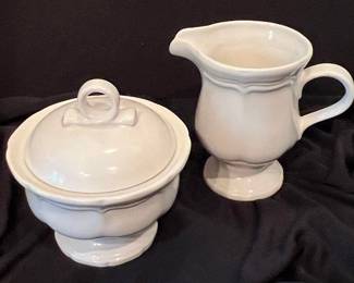 Mikasa French Countryside Creamer and Sugar Bowl Set