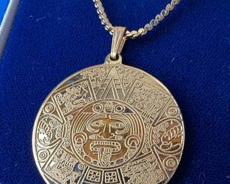 1981 Mexico Aztec Calendar Style Gold Pendant Necklace