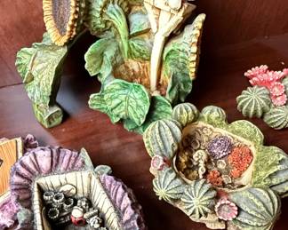 Harmony Kingdom Lord Byron's Harmony Garden Trinket Boxes