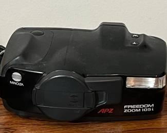 Minolta Freedom Zoom 105i APZ Camera