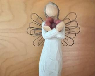 Willow Tree 'Angel of Healing' Figurine by Susan Lordi