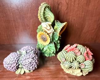 Harmony Kingdom Lord Byron's Harmony Garden Trinket Boxes
