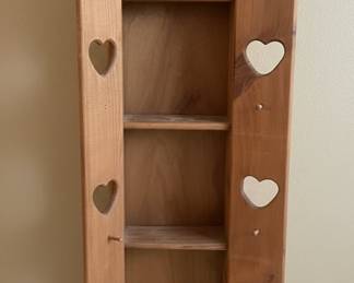 Country Style Heart Cutout Corner Shelf