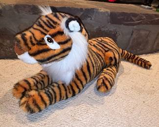 Chosun International Plush Tiger