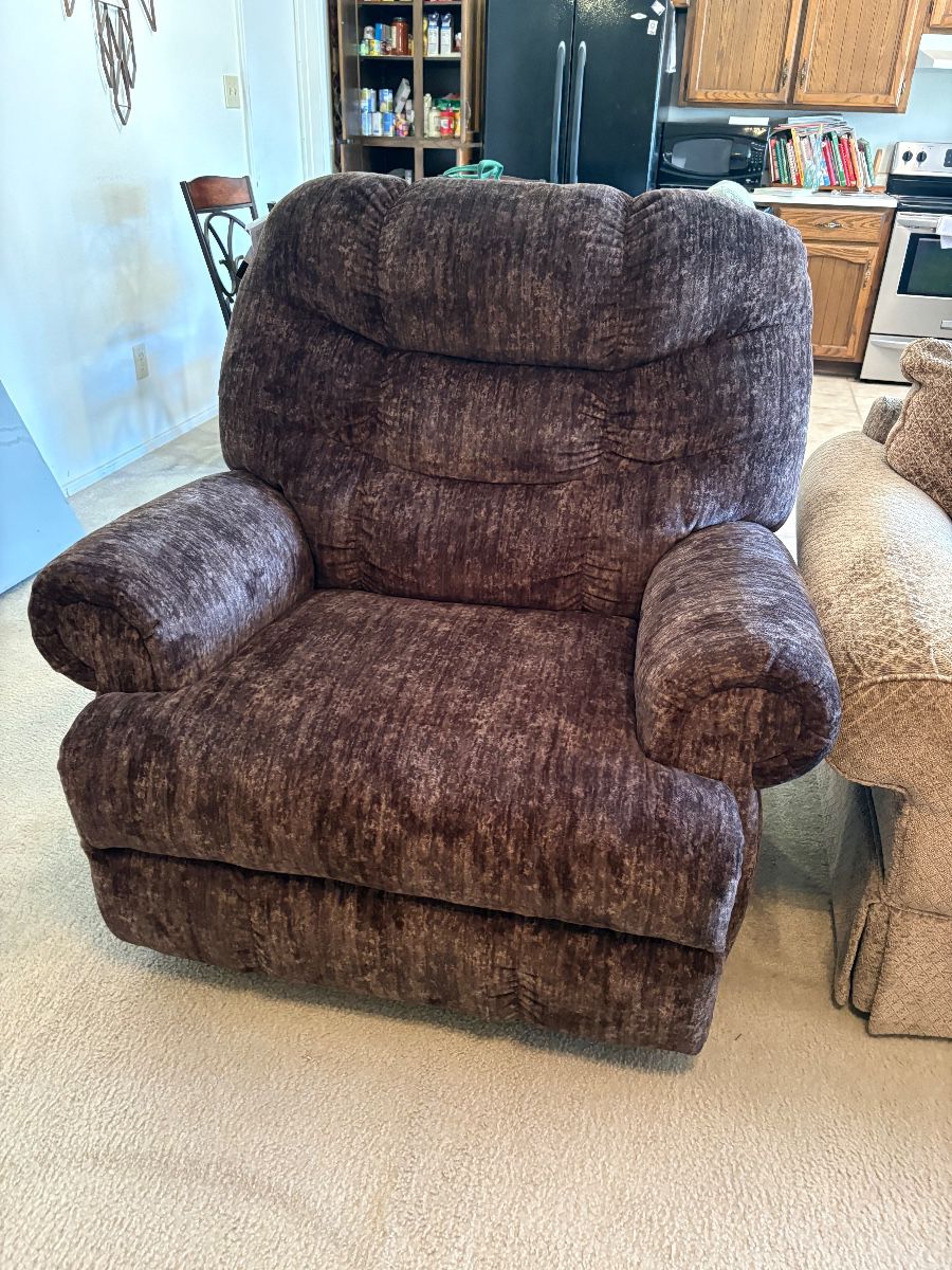 Fantastic Tempe Sale! Furniture, Kitchen, Garage, Patio, Baseball, NASCAR, Decor & Much, Much More!