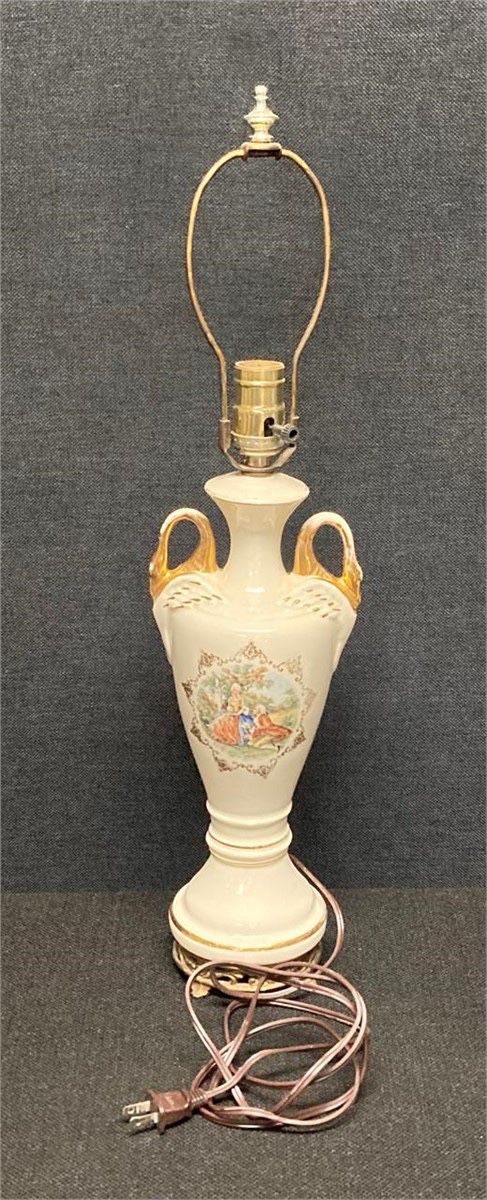 Lot # : 6 - Vintage Ceramic Urn Table Lamp