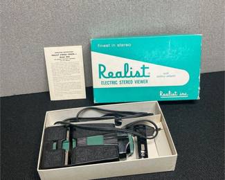 vintage realist viewer