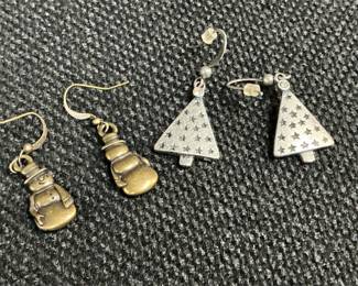 holiday jewelry