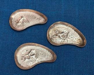 Lot # : 77 - Copper-Tone Dishes with Embossed Figure