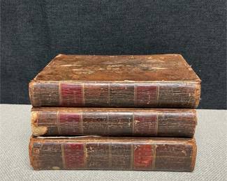 Lot # : 32 - Set of 3 Antique Books - London